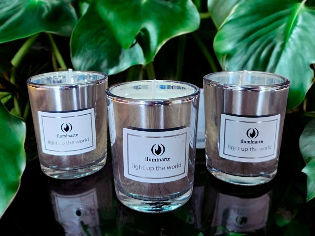 VELA AROMATICA CERA VEGETAL VASO PLATA CHICA 6X5CM X 1