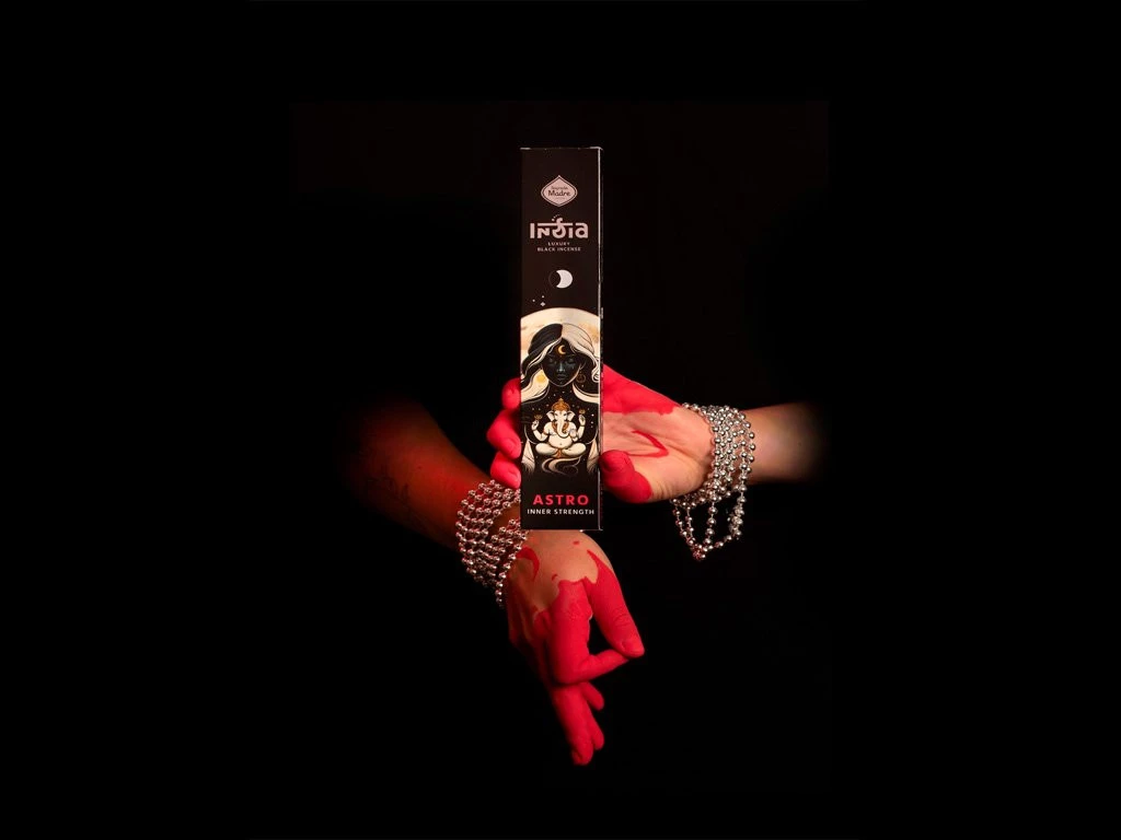 SAHUMERIO MASALA INDIA BLACK SAGRADA MADRE X 1